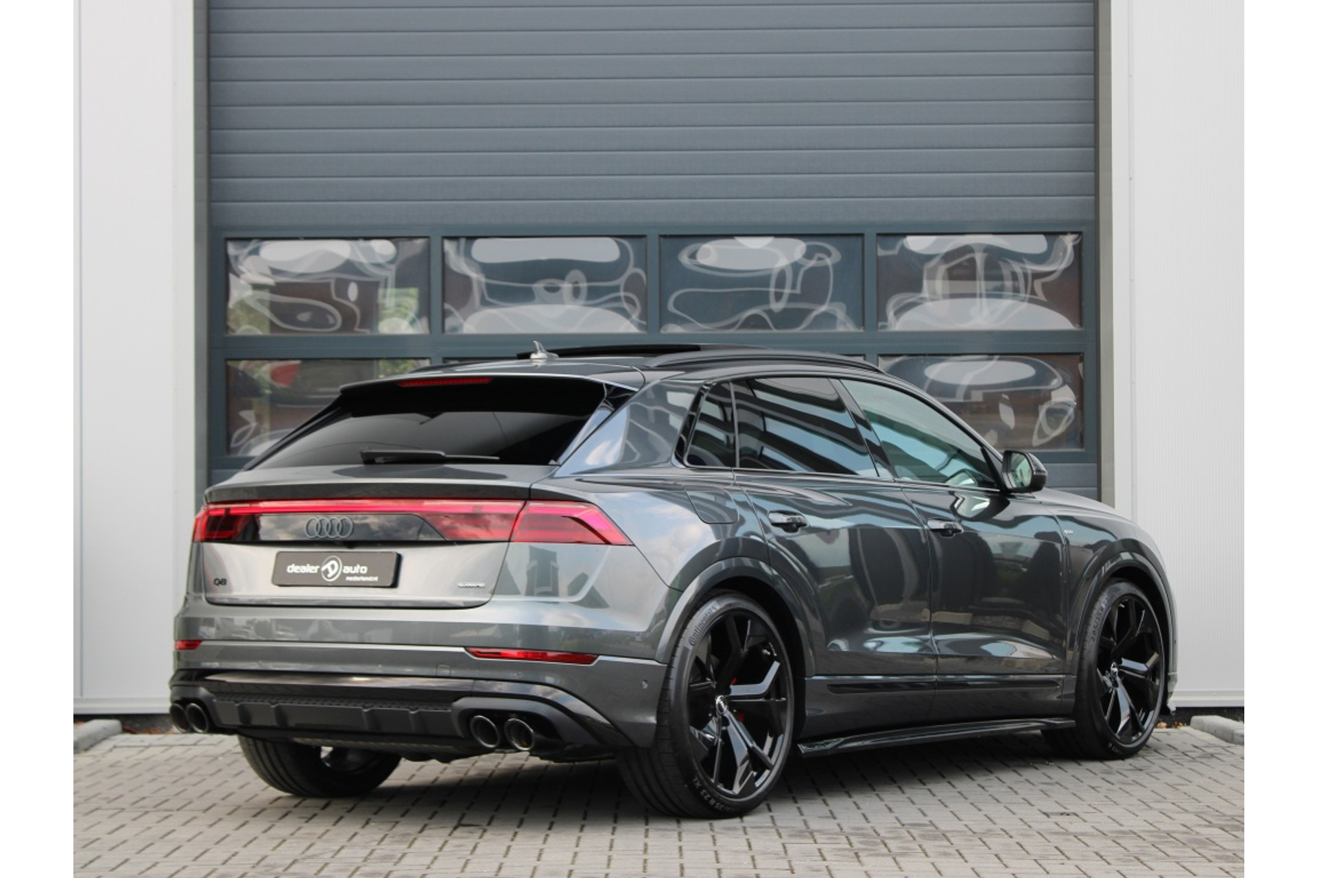 45480850-4.jpg