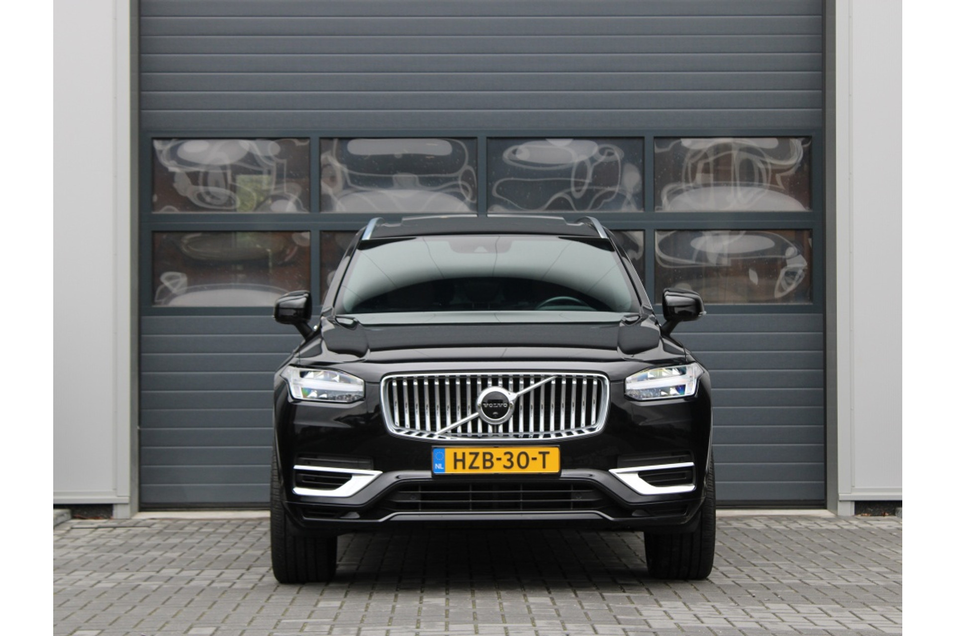 47369880-9.jpg